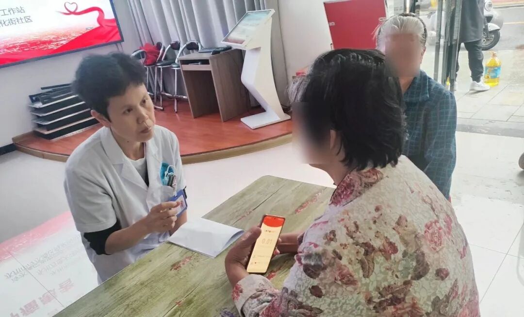 永州方盛天鸿肿瘤医院志愿者将温暖送至肿瘤患者家中